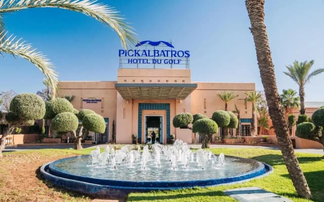 Отель Pickalbatros Du Golf