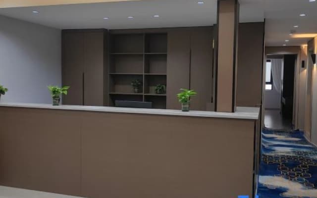 Qingding  Jiarong  Homestay (Danba  County Passenger  Transport  Center  Store)