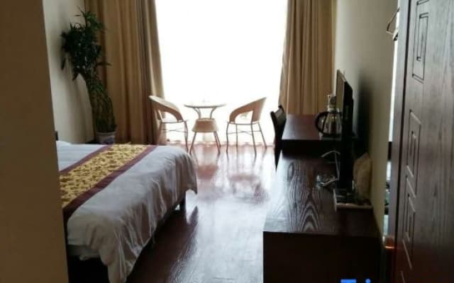 Yinhe Holiday Hotel