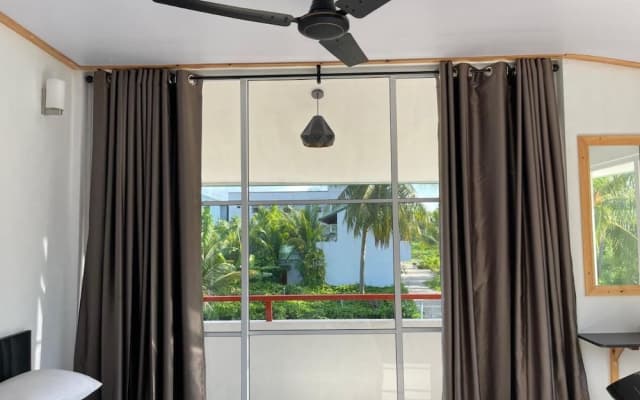 Dacha Thoddoo White Sand
