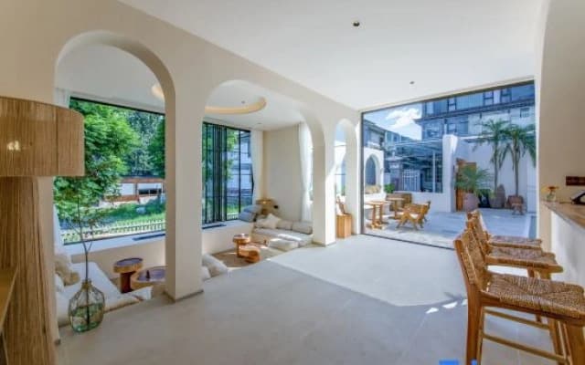 Er yuegui sea moon-view holiday house
