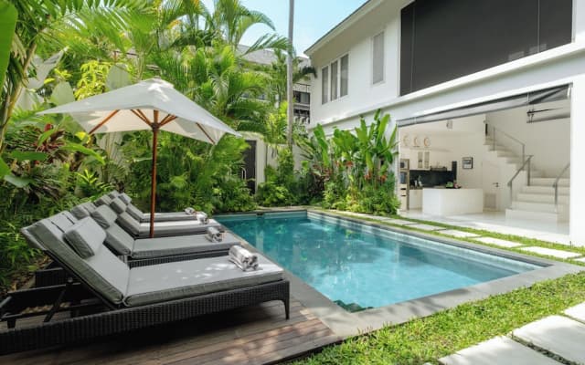 Villa Merta Sari 10 by Villa Finder