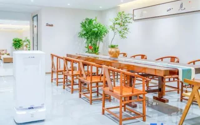 Ruyuan Homestay (Dalian Sports Center Branch)