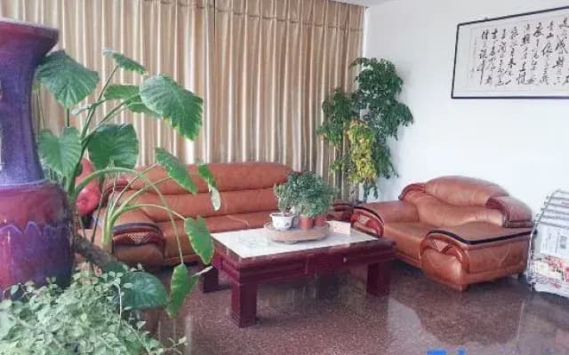 Xingyang Taihe Business Hotel