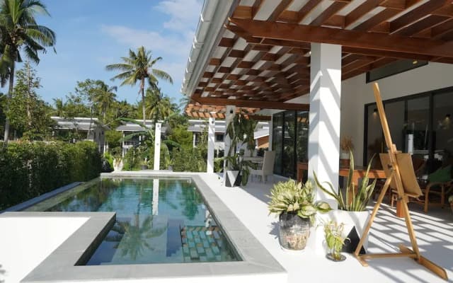 O3 Green 2b Garden Pool Villa and Unique Furniture