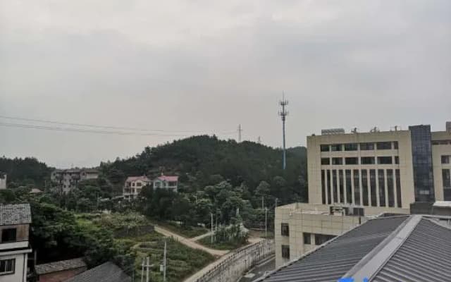 Aili Hotel (Jiangshan Railway Station)