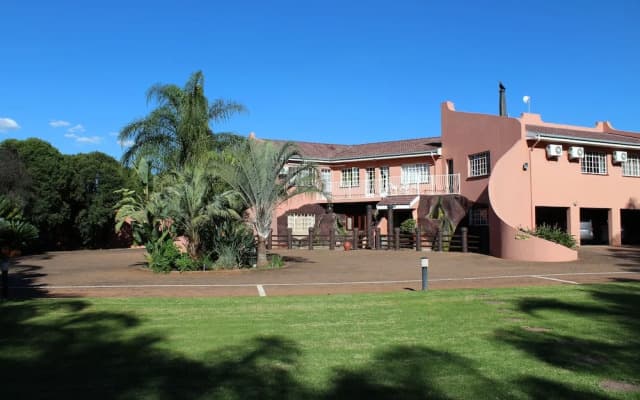 El Gran Chaparral Guest House