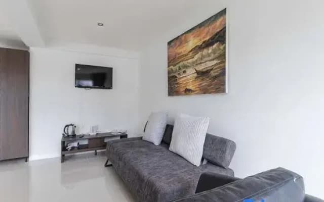*1BR with Pool Access and Views C229