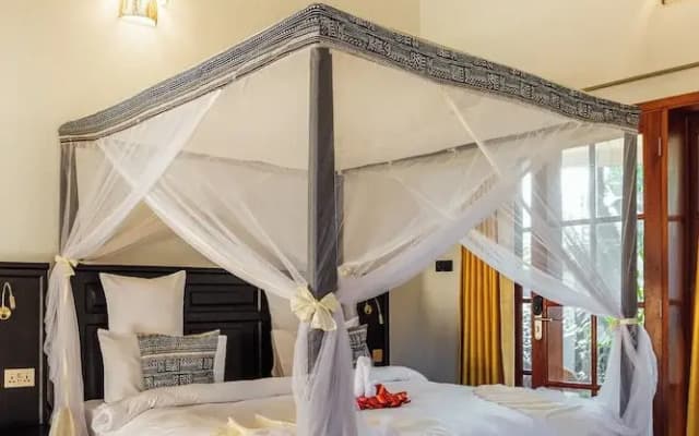 Shoki Shoki Lodge