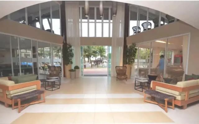 Lindo apto Beach Living 3 quartos Porto Das Dunas Fortaleza Ceará a 400 m do Beach Park