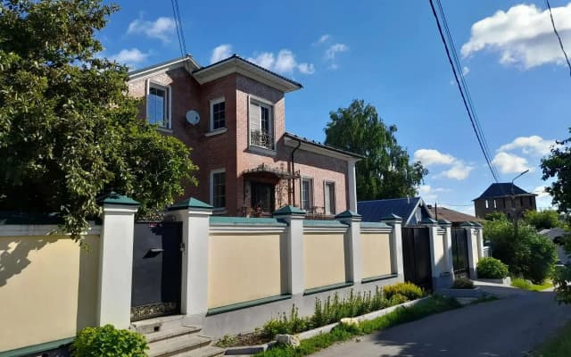 У Спасской Башни
