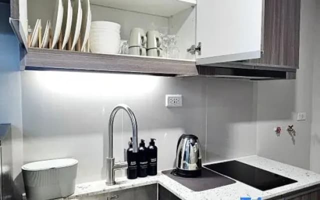 Park Mckinley West 1Br luxury suite