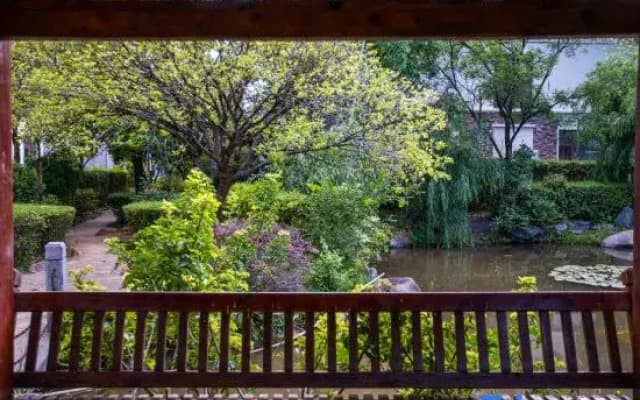 Lijiang Yunting Courtyard Homestay