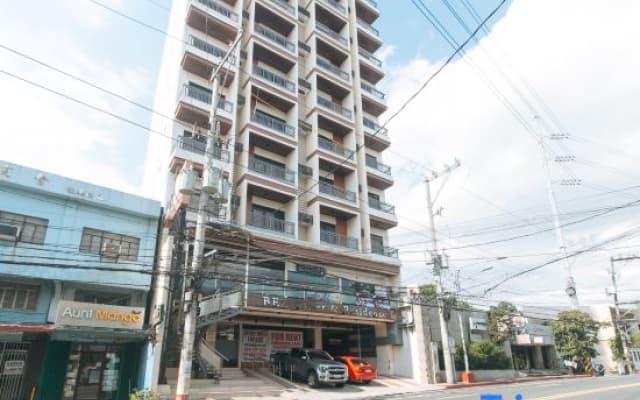 RedDoorz Plus @ Bez Tower and Residences San Juan