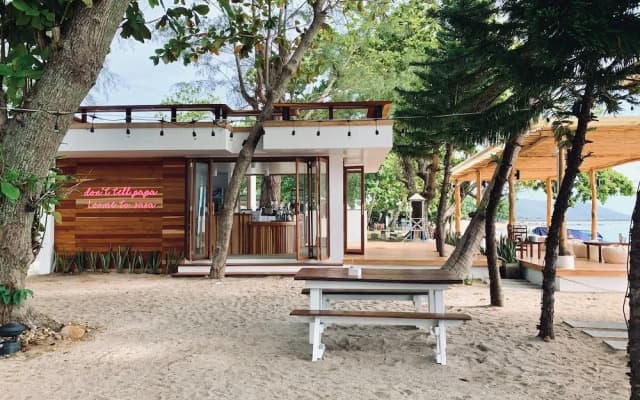 Issara Beach Resort Beachfront Zone