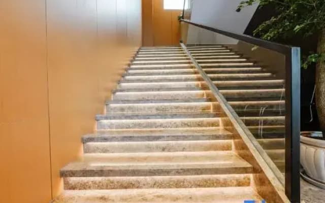 Mushang Light Luxury Hotel (Wuyue Plaza Zhaotong Ancient City)