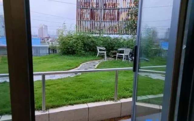 Minquan Baidu Business Hotel