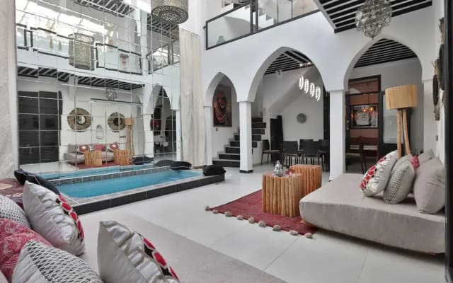 Riad Modern bed & breakfast