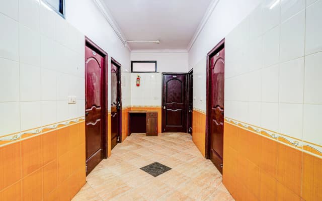 Deluxe With Twin Bed Sundar Nivas
