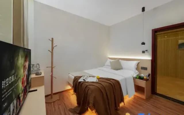 Six Jing Years | Balmy·Green Mountain View Private Vacation Stay