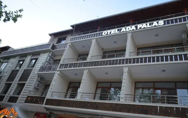 Ada Palas Otel