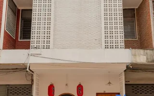 Baan Samurai Buak Haad Old City 3 BR all King Beds