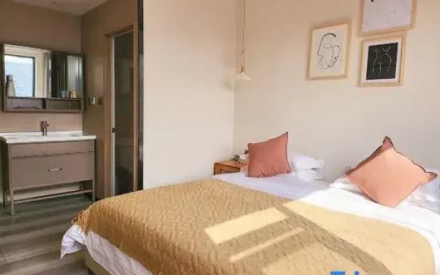 Lily Smart Hotel (Hefei Binhu Zhuyuan Subway Station)