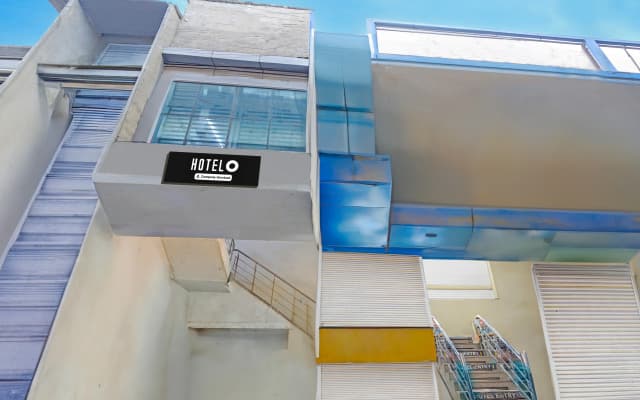Hotel O Sector 110 Noida Formerly Luv Kush Tower Bhangel