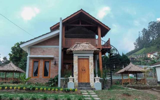 Kampoeng Bali Tawangmangu