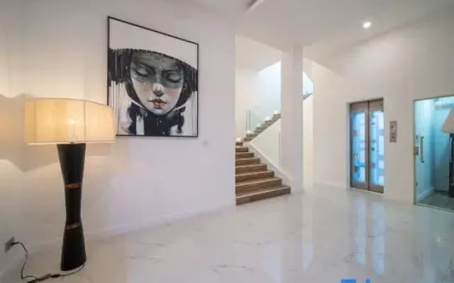 Seascape 6BR Prestige Villa Skyline Pool Maid&Chef