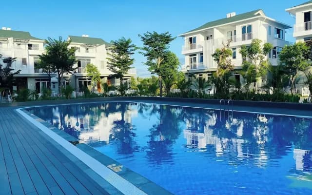 Ti Tach Homestay in Eco Garden Hue