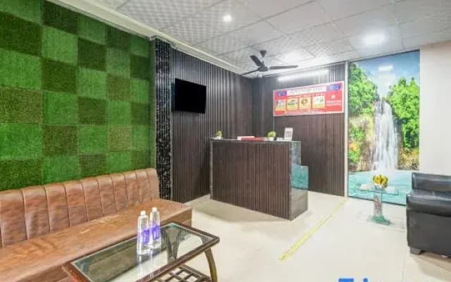 Hotel Aero Homestay
