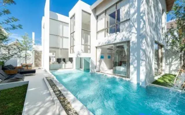 Modern Luxury Pool Villa Resort | near Bang Tao Beach | Phuket | Warm Plus