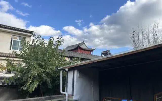 Chenli Chengwai Homestay (Weishan Ancient City Gongchen Tower)
