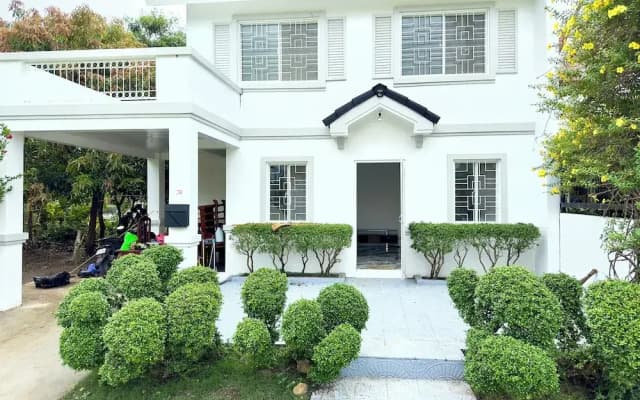 Elegant 4Br House near Clubhouse - Pool