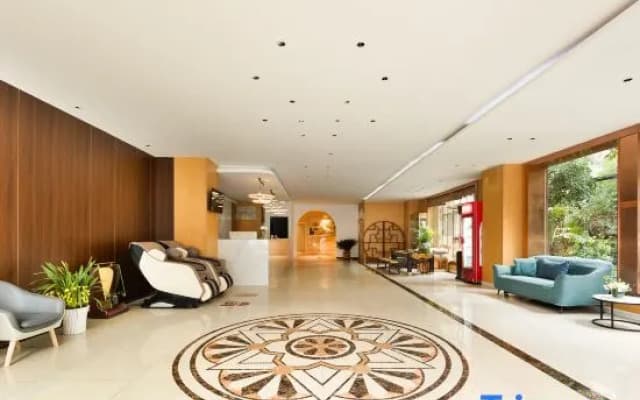 Kunming Tangzhu Hotel (Mile Temple Park Yanjiadi Subway Station Branch)