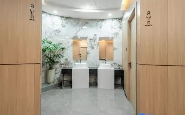 Home Inn & Suites (Shaoxing Luxun's Former Residence and Shen Garden Branch)