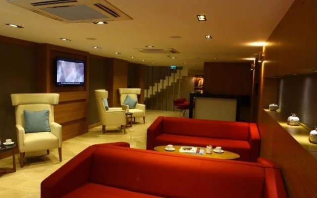 Ela Hotel