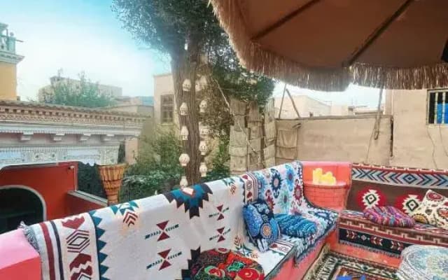 Gobi Desert Homestay Cluster （Budaishu Branch）