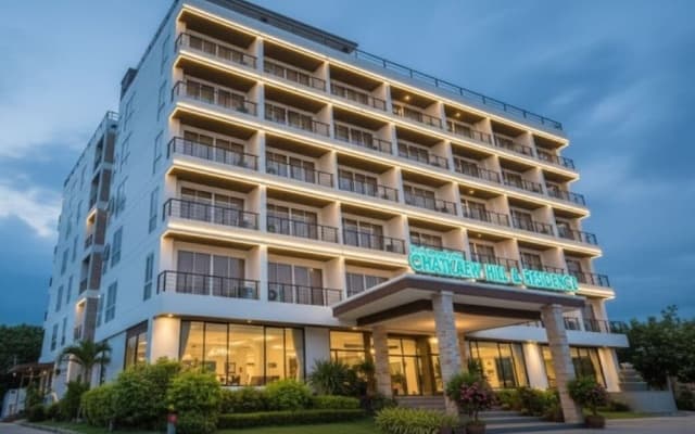 Townhouse Hillview Suites Pattaya Formerly Chatkaew Suites