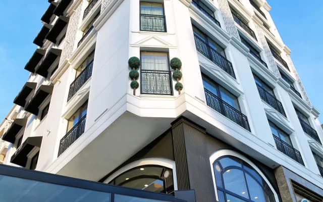 My Suit Residence