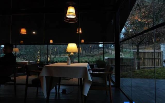 Luzhiqingcheng Wenquan Homestay