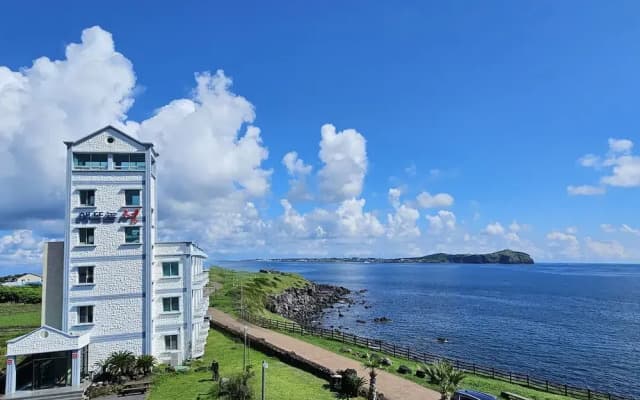 Sunrise Castle Pension