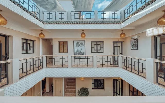 Riad Valentine