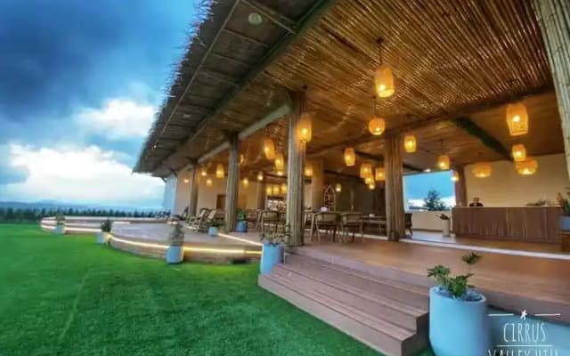 Cirrus Valley Hill Resort