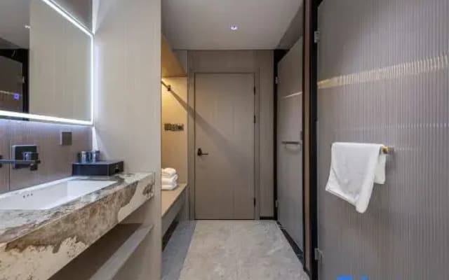 Xiyue Audio-visual Homestay (Paojiang Agricultural and Commercial College)