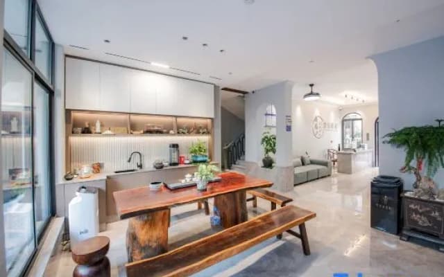Hostels are also available in Meizhou Island