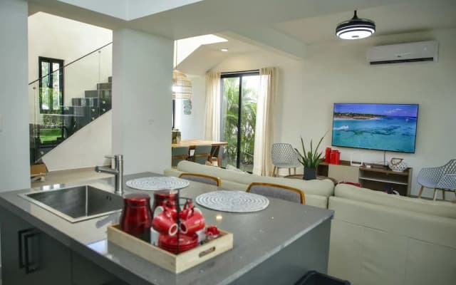 NOK Stylish 3BR Villa By Vistacana