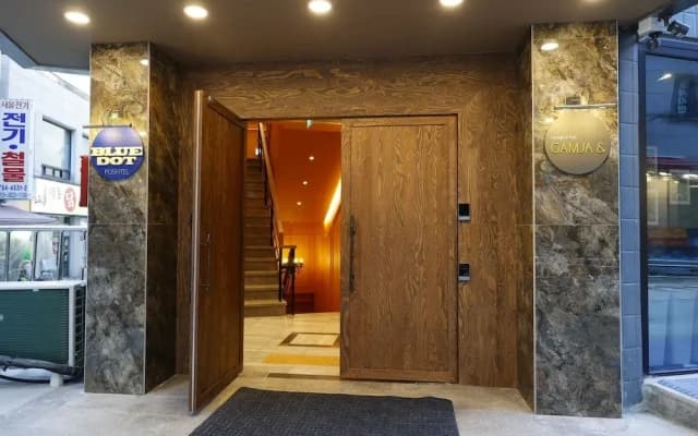 Bluedot Poshtel Myeongodong