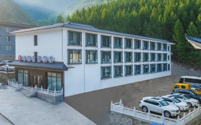 Jifeng Resort Hotel (Wutai Mountain Branch)